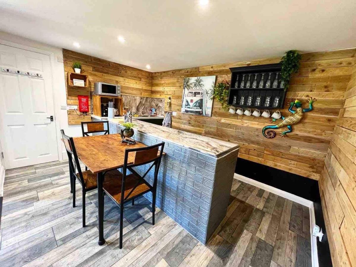 Willow Inn Бродстеърс Екстериор снимка