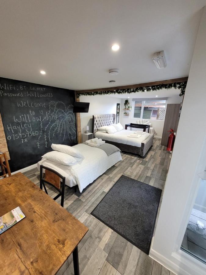 Willow Inn Бродстеърс Екстериор снимка