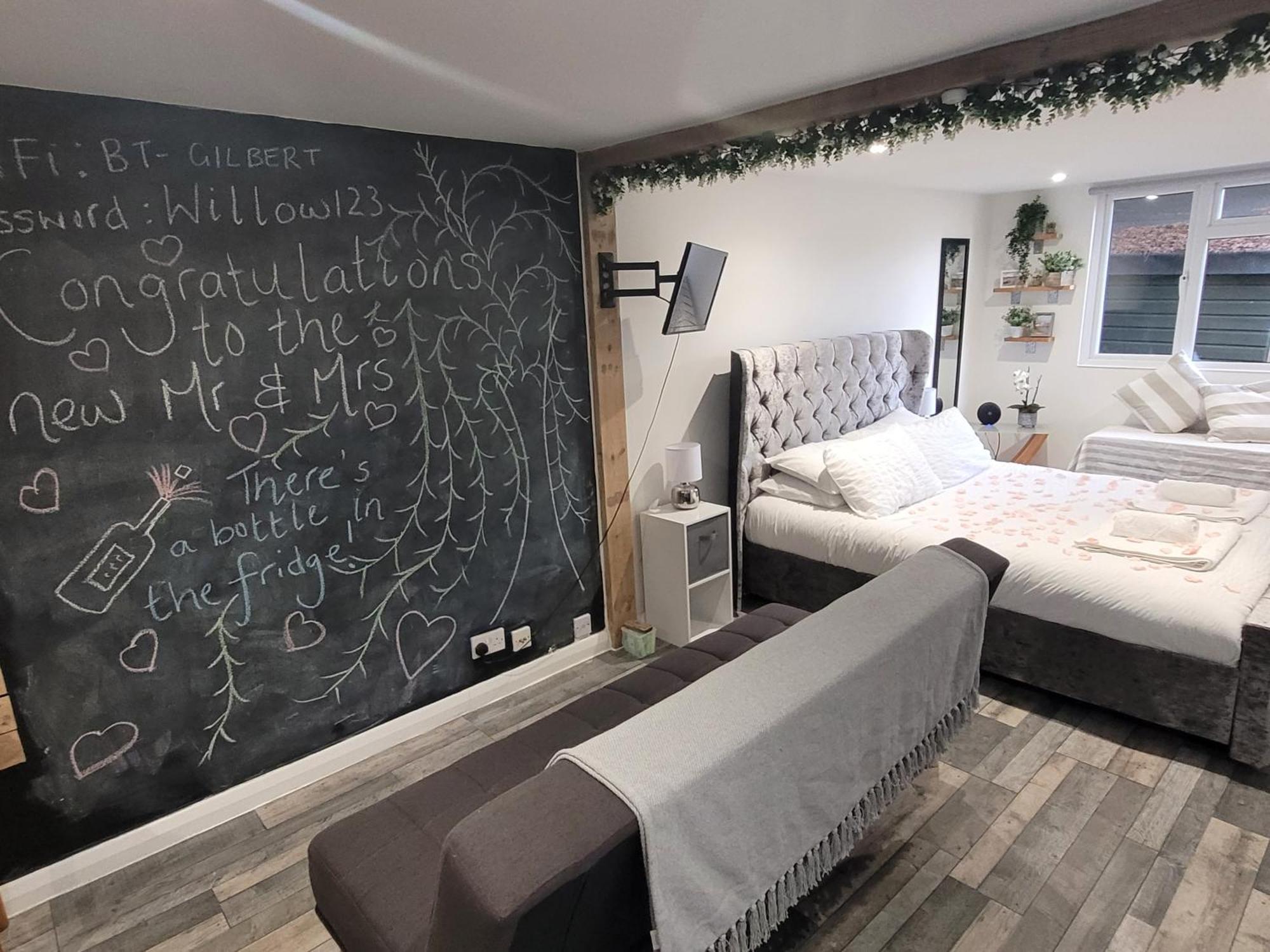 Willow Inn Бродстеърс Екстериор снимка